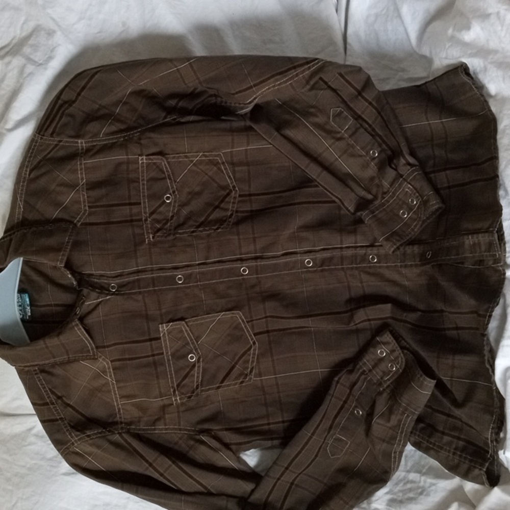 UR Vintage mens lrg Dark Brown Long Sleeve with Snap Buttons Wrists